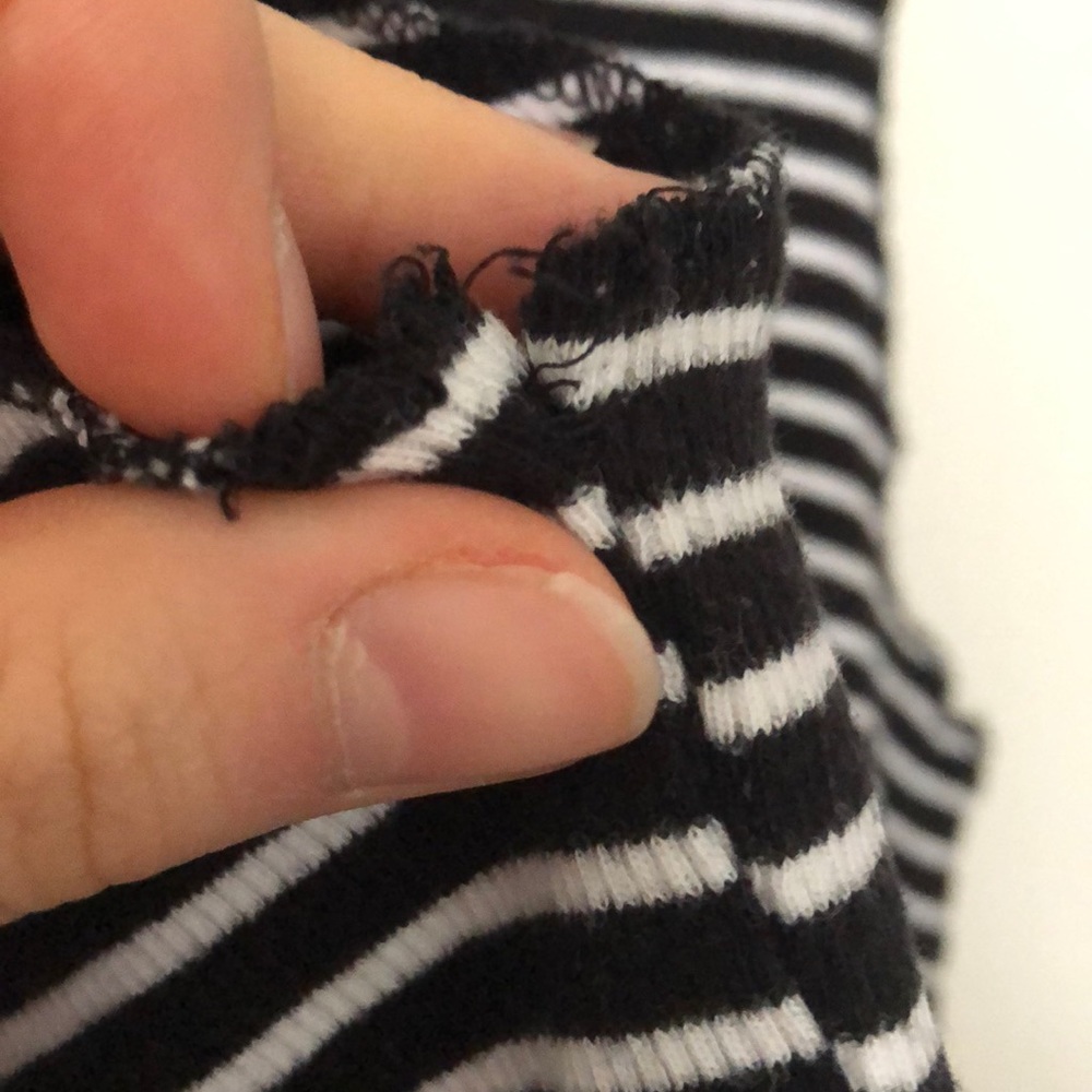 Set of 4 Crop Tops- Zara and F21 - Picture 7 of 8